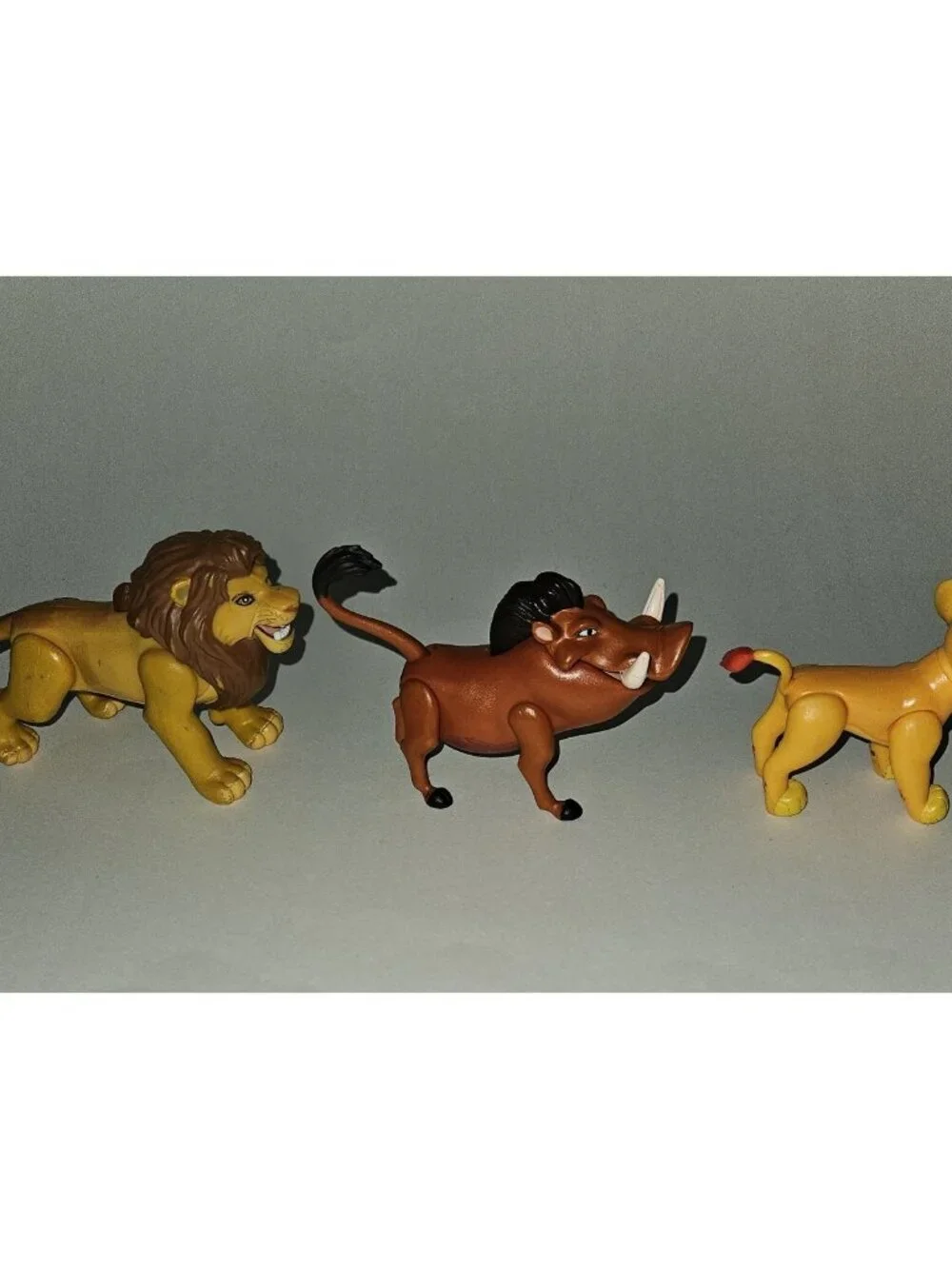 3 Disney Jointed Plastic Toy Figures Lot Lion King Guard Adult Simba Pumbaa Kion